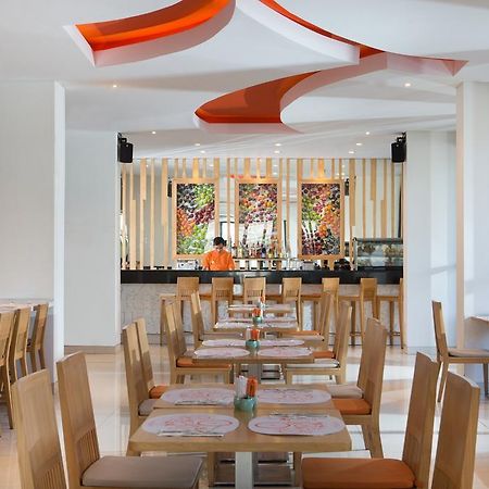 Harris Hotel Raya קוטה לומבוק מראה חיצוני תמונה