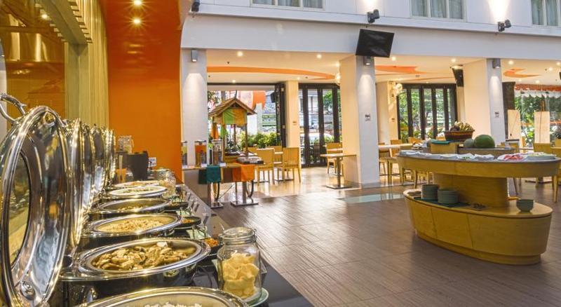 Harris Hotel Raya קוטה לומבוק מראה חיצוני תמונה