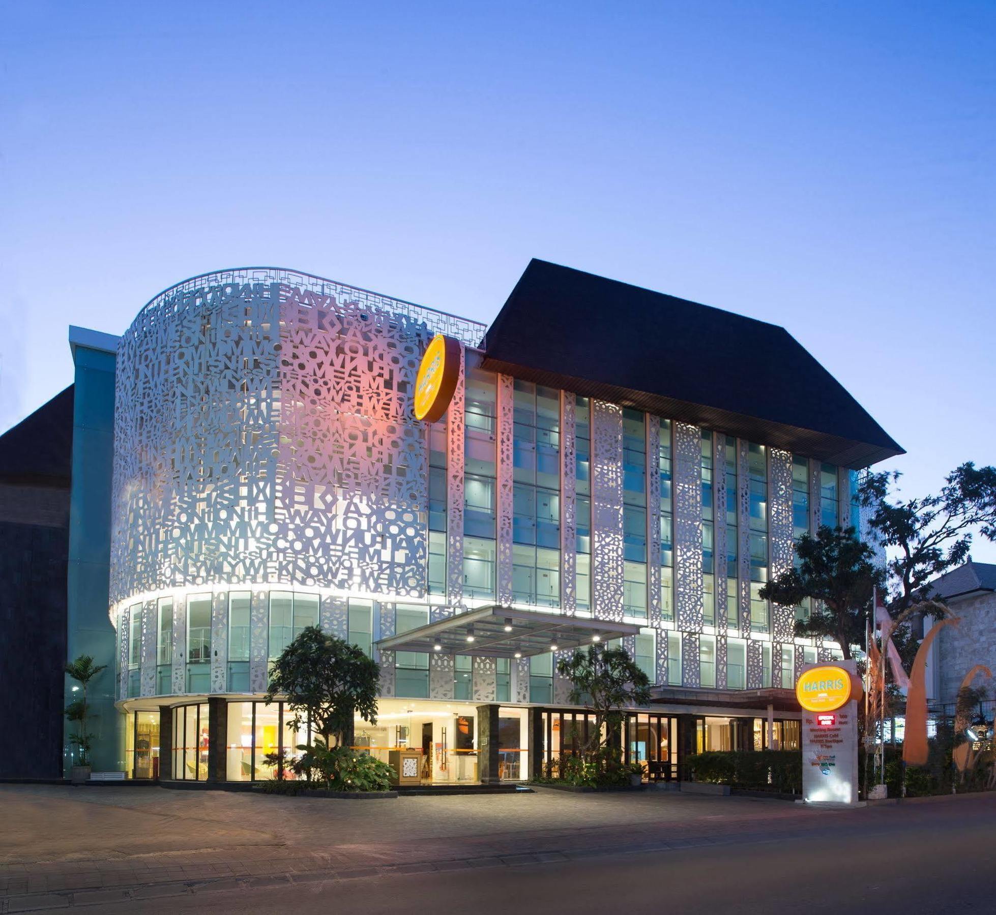 Harris Hotel Raya קוטה לומבוק מראה חיצוני תמונה