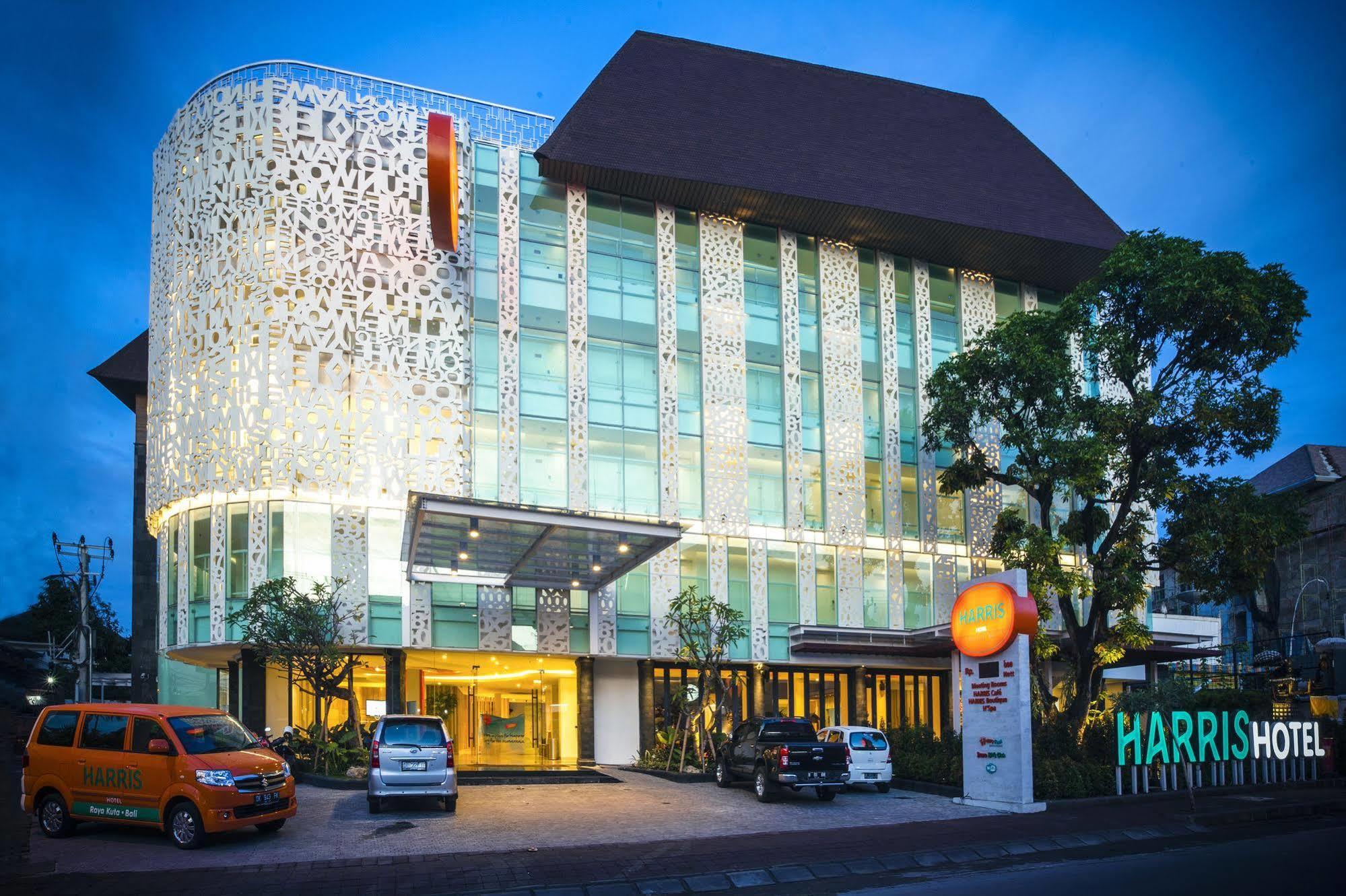 Harris Hotel Raya קוטה לומבוק מראה חיצוני תמונה
