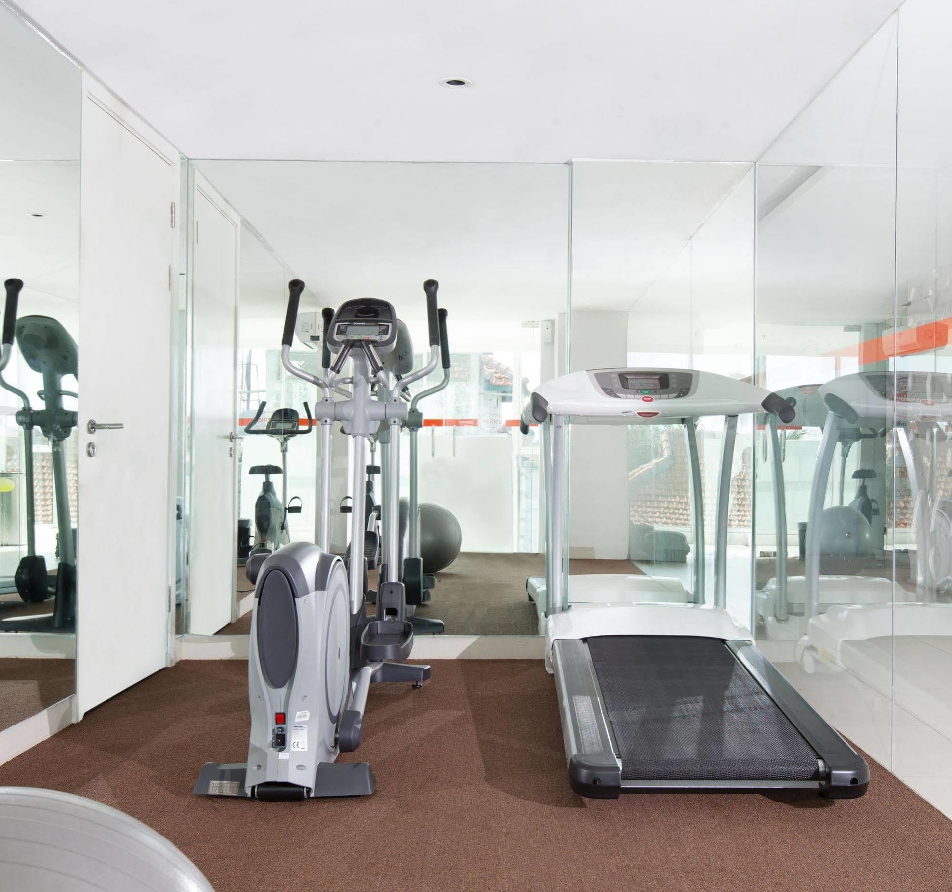Harris Hotel Raya קוטה לומבוק מראה חיצוני תמונה