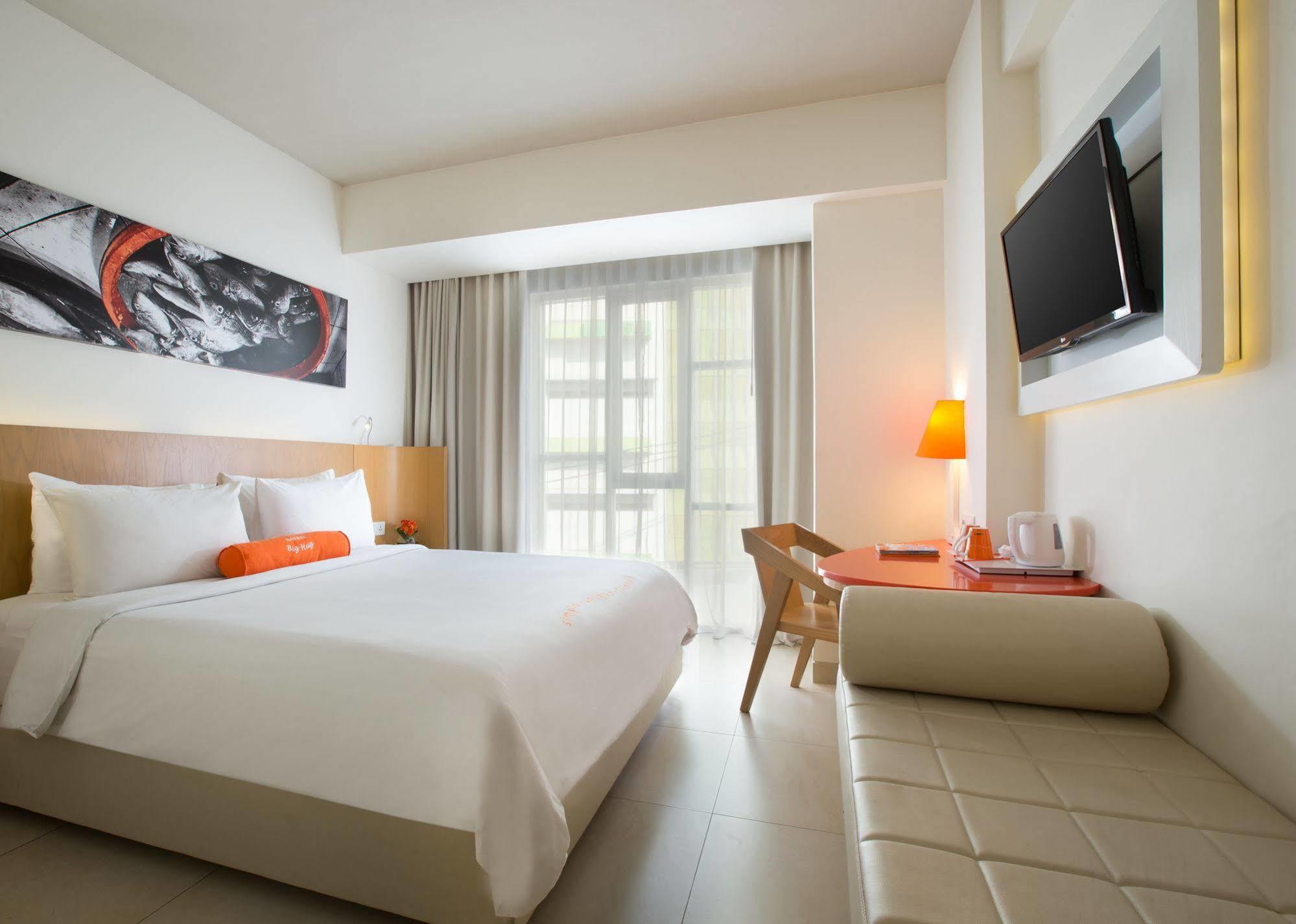 Harris Hotel Raya קוטה לומבוק מראה חיצוני תמונה