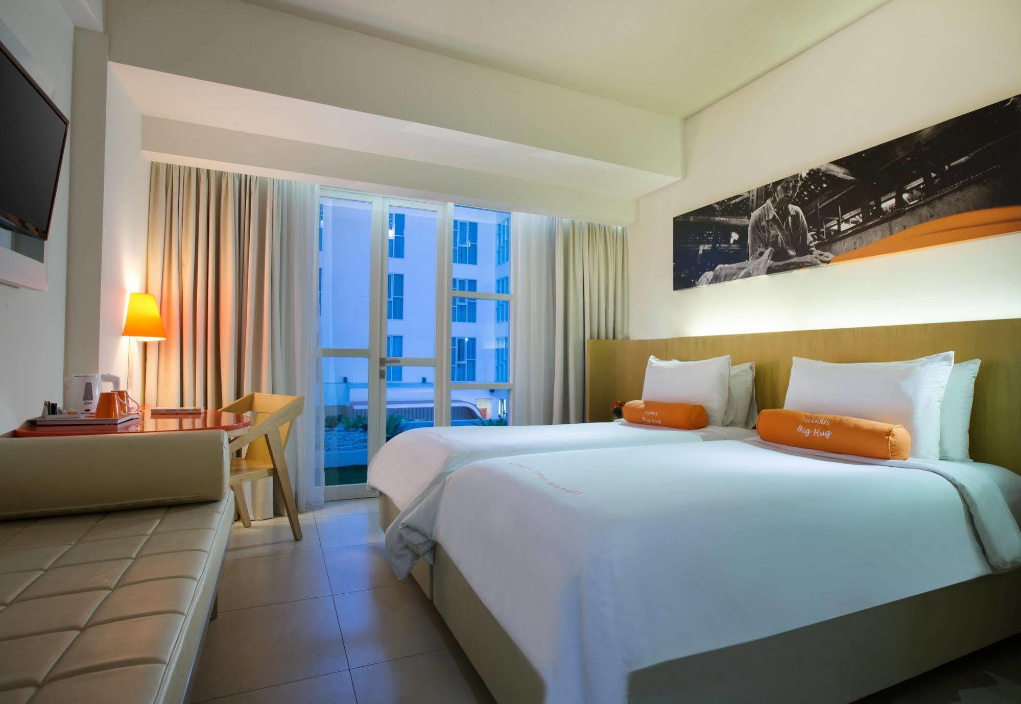 Harris Hotel Raya קוטה לומבוק מראה חיצוני תמונה