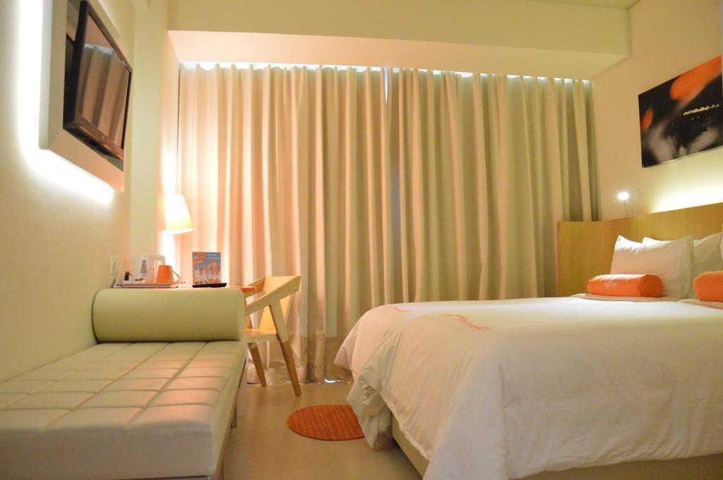 Harris Hotel Raya קוטה לומבוק מראה חיצוני תמונה