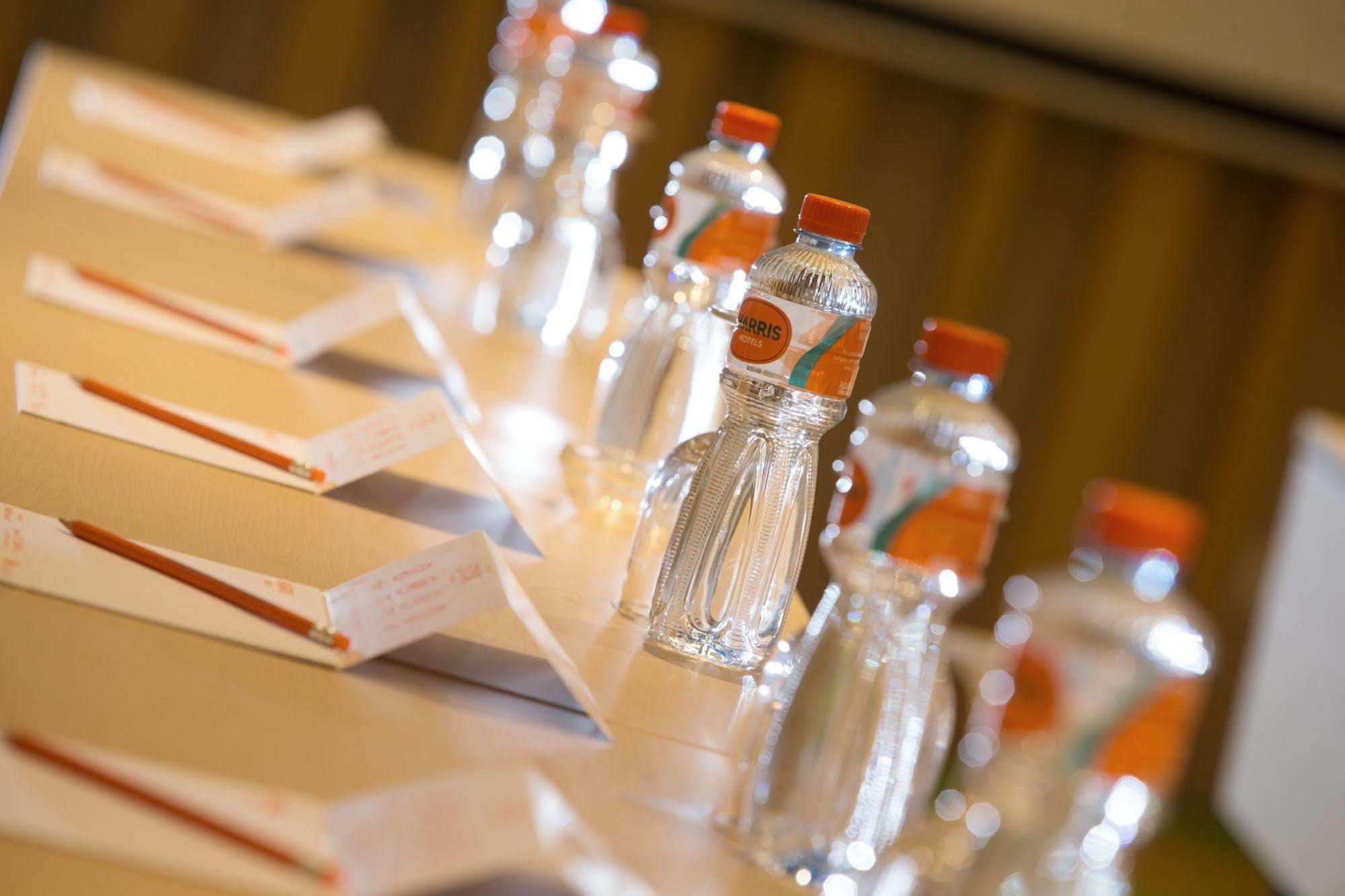 Harris Hotel Raya קוטה לומבוק מראה חיצוני תמונה